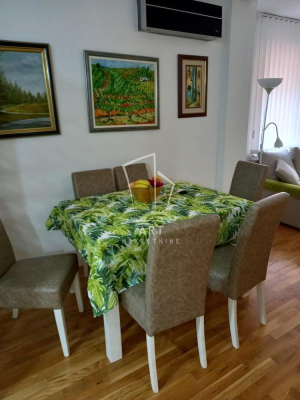 Stan na prodaju u Beogradu, Palilula, trosoban, 76m2, cena 250000 evra