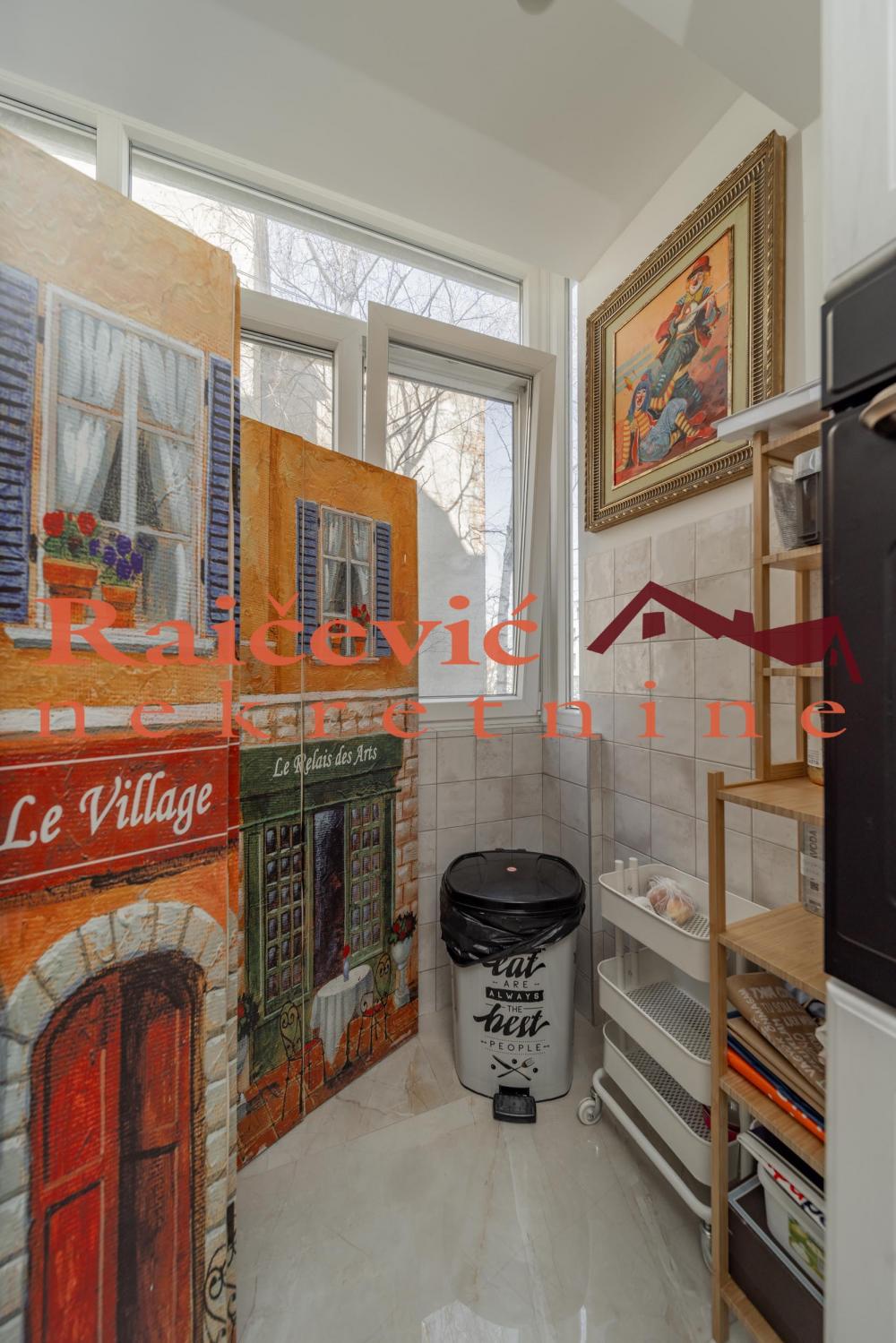 Stan na prodaju u Beogradu, Dedinje, trosoban, 80m2, cena 410000 evra