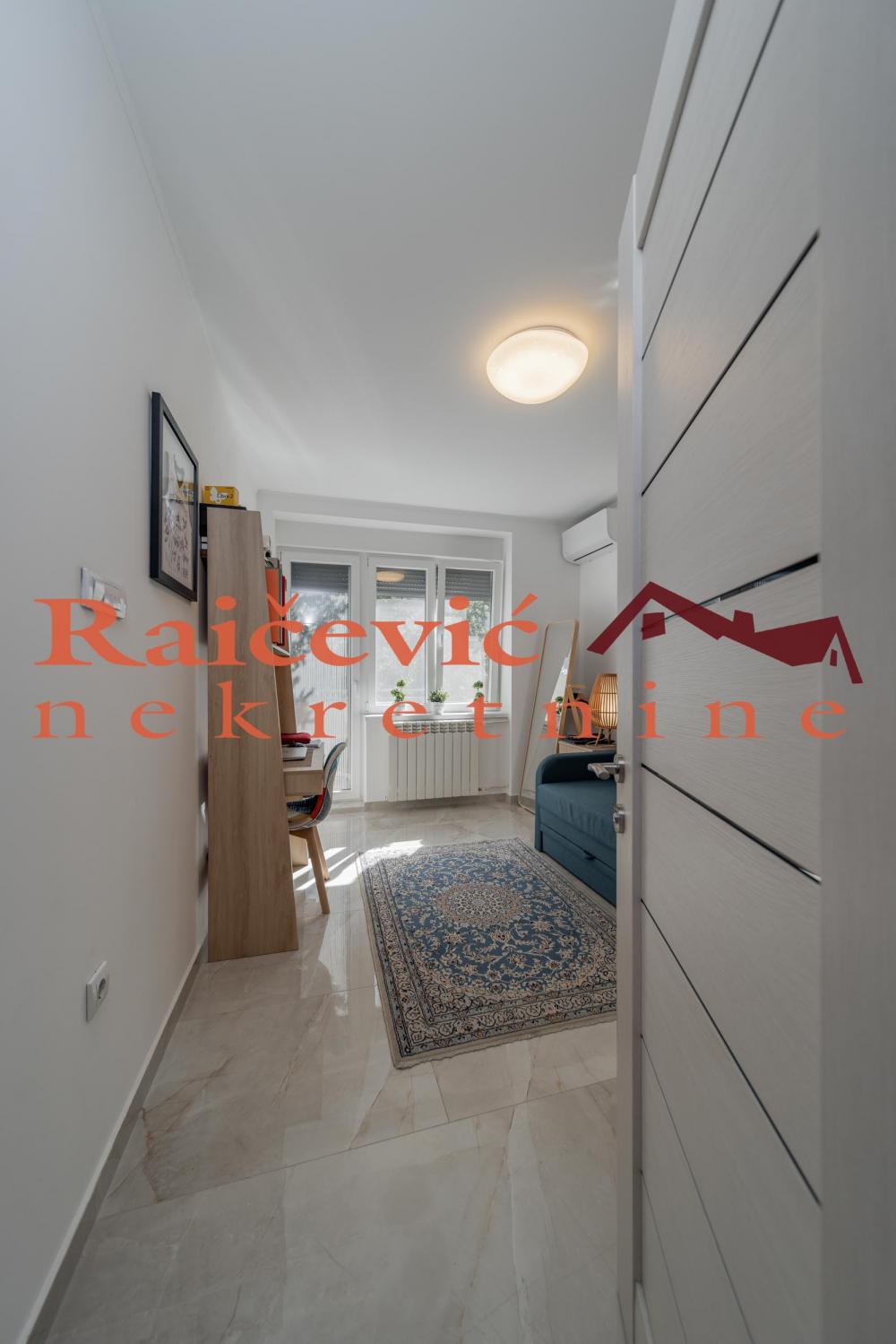 Stan na prodaju u Beogradu, Dedinje, trosoban, 80m2, cena 410000 evra