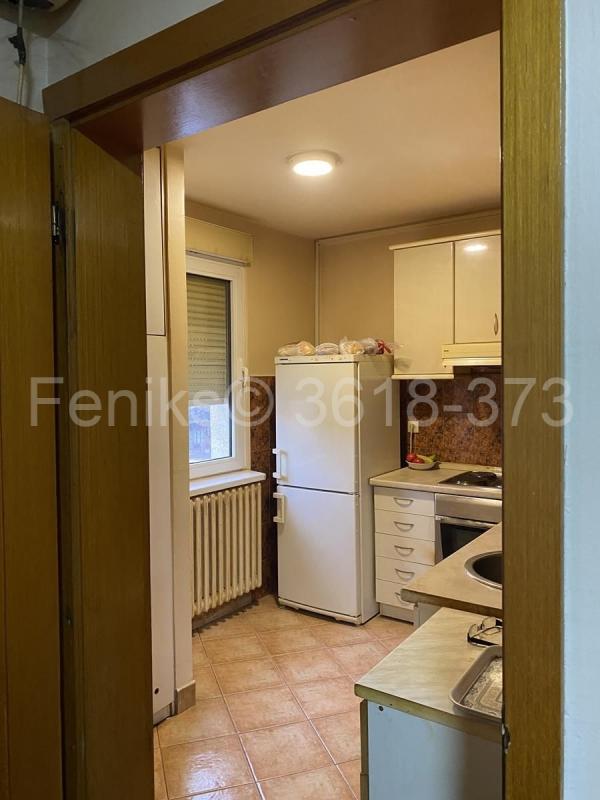 Stan na prodaju u Beogradu, Banovo brdo, trosoban, 79m2, cena 260000 evra