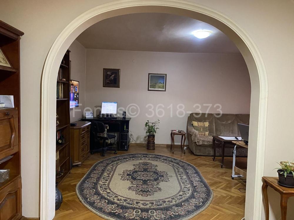 Stan na prodaju u Beogradu, Banovo brdo, trosoban, 79m2, cena 260000 evra