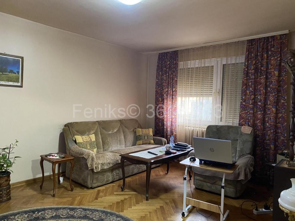 Stan na prodaju u Beogradu, Banovo brdo, trosoban, 79m2, cena 260000 evra