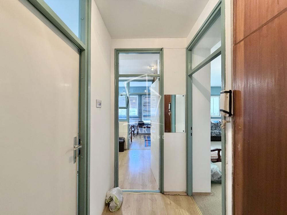 Stan na prodaju u Beogradu, Novi Beograd blok 45 (TC Enjub), jednoiposoban, 47m2, cena 160000 evra