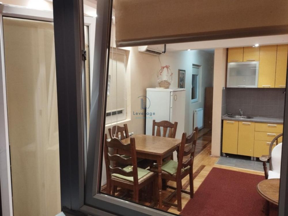 Stan na prodaju u Beogradu, Višnjička banja, dvosoban, 46m2, cena 112000 evra