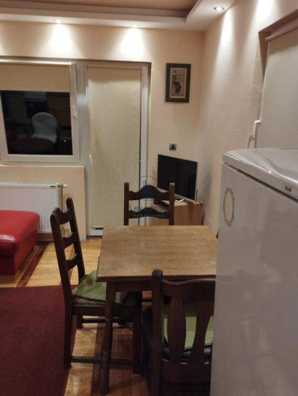 Stan na prodaju u Beogradu, Višnjička banja, dvosoban, 46m2, cena 112000 evra