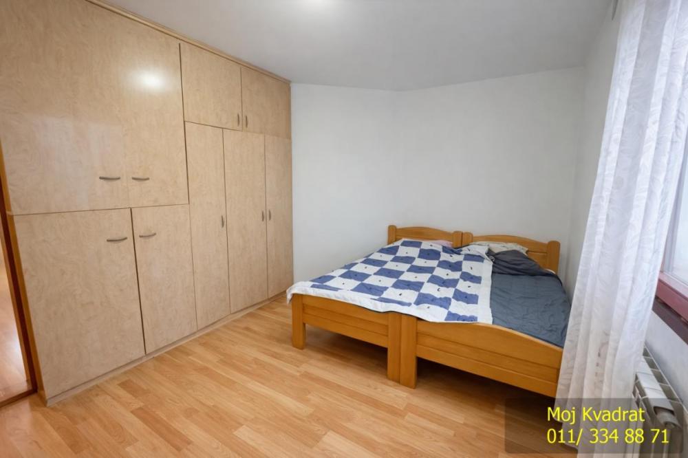 Stan na prodaju u Beogradu, Krnjača, dvosoban, 49m2, cena 129000 evra