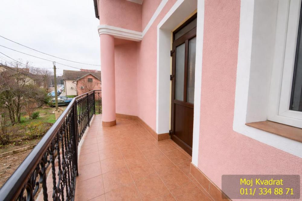 Stan na prodaju u Beogradu, Krnjača, dvosoban, 49m2, cena 129000 evra