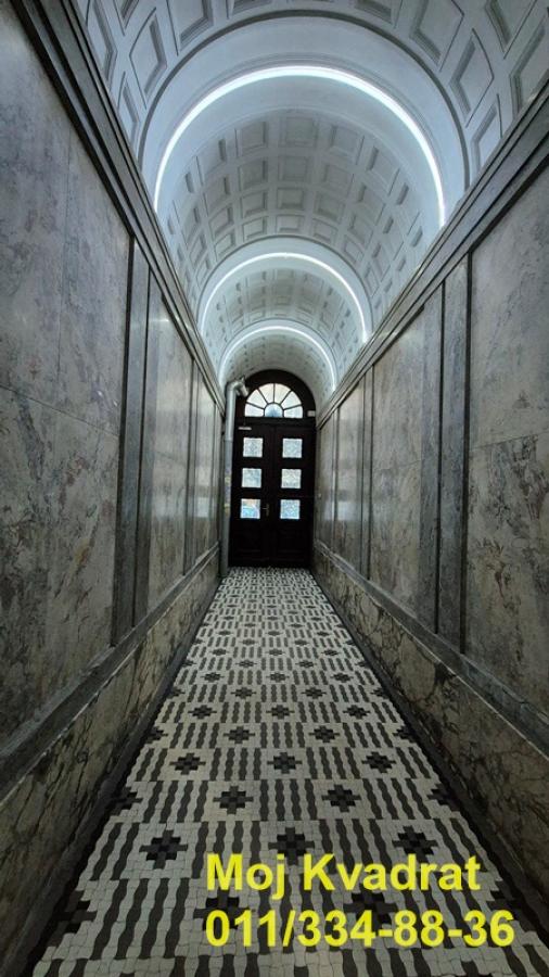 Stan na prodaju u Beogradu, Pravni fakultet, troiposoban, 103m2, cena 385000 evra