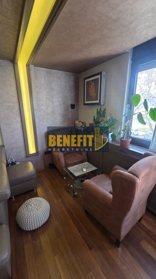 Stan na prodaju u Beogradu, Bežanijska kosa, trosoban, 67m2, cena 245000 evra