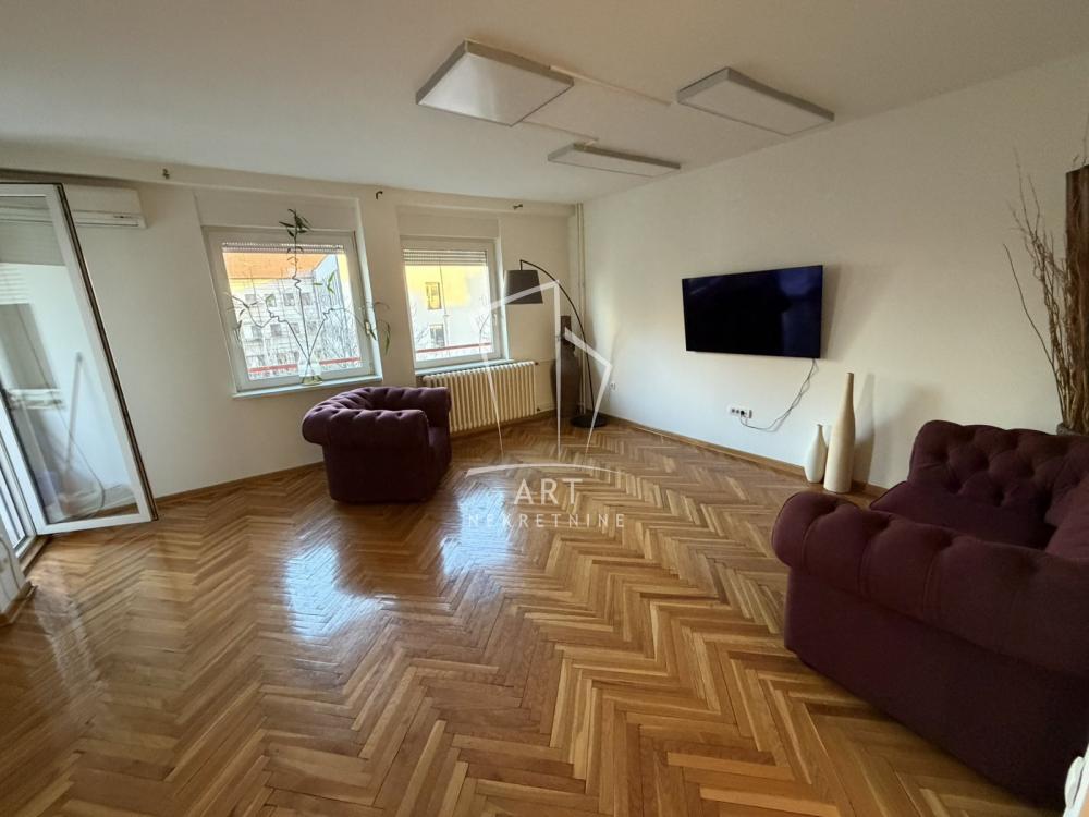 Stan na prodaju u Beogradu, Stari grad, trosoban, 89m2, cena 329000 evra