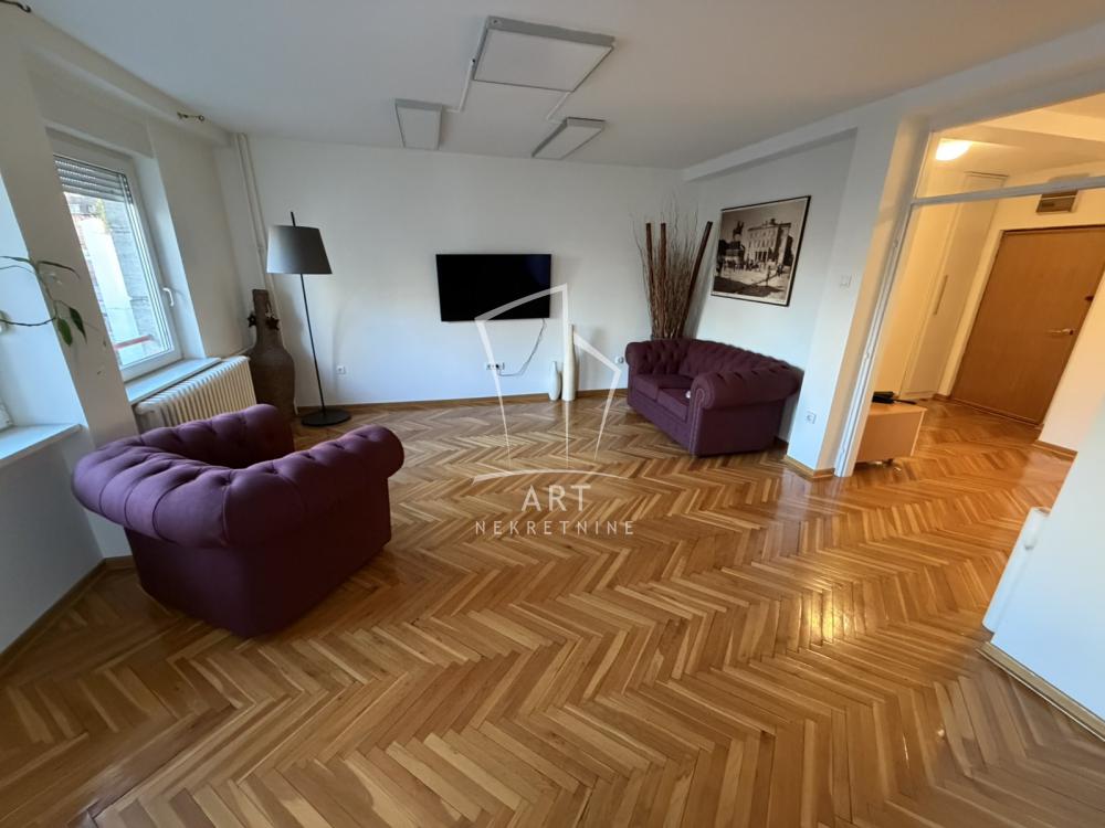 Stan na prodaju u Beogradu, Stari grad, trosoban, 89m2, cena 329000 evra