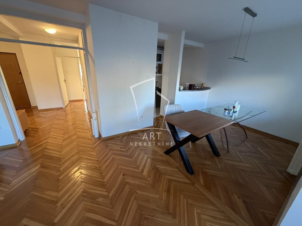 Stan na prodaju u Beogradu, Stari grad, trosoban, 89m2, cena 329000 evra