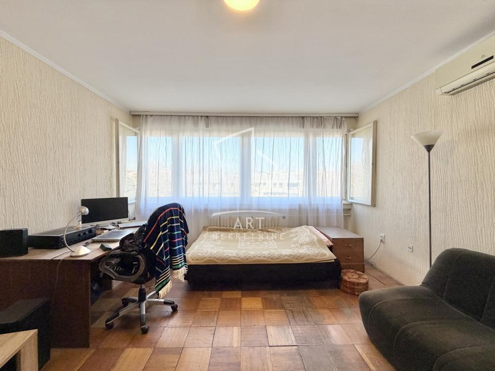 Stan na prodaju u Beogradu, Voždovac, dvosoban, 67m2, cena 195000 evra