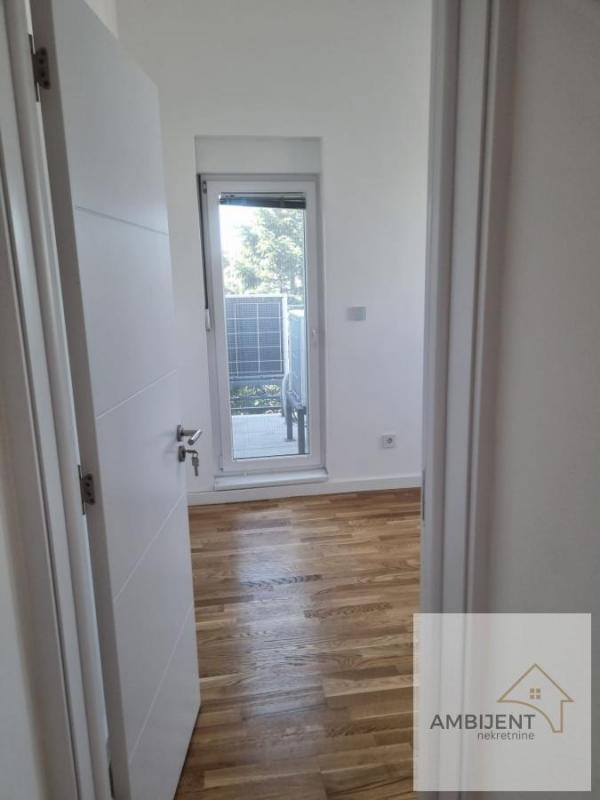 Stan na prodaju u Beogradu, Voždovac, cetvorosoban, 92m2, cena 335000 evra