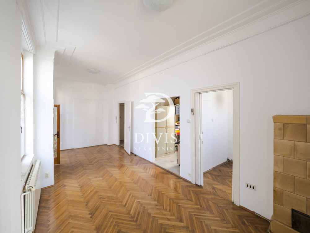 Stan na prodaju u Beogradu, Kalenić pijaca, 122m2, cena 510000 evra