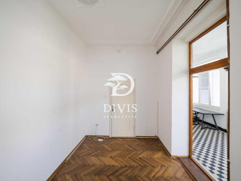 Stan na prodaju u Beogradu, Kalenić pijaca, 122m2, cena 510000 evra