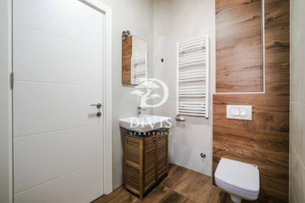 Stan na prodaju u Beogradu, Lion, jednoiposoban, 43m2, cena 200100 evra