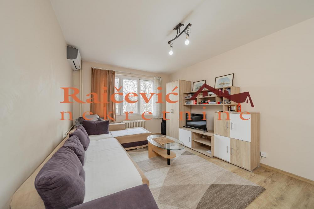 Stan na prodaju u Beogradu, Autokomanda, jednoiposoban, 36m2, cena 130000 evra