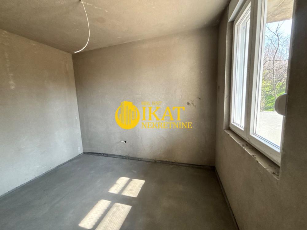 Stan na prodaju u Beogradu, Mirijevo, dvoiposoban, 58m2, cena 127727 evra