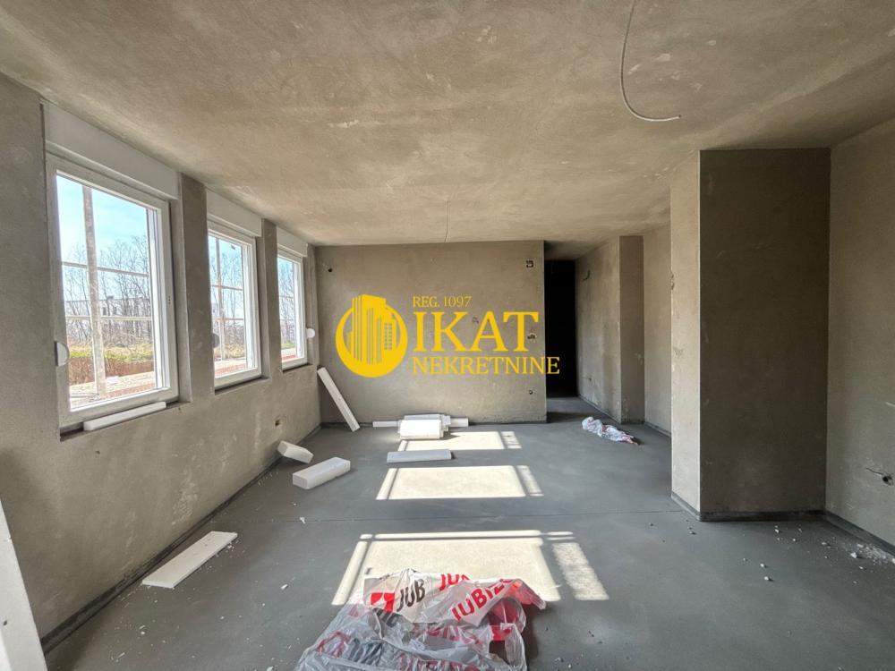 Stan na prodaju u Beogradu, Mirijevo, dvoiposoban, 58m2, cena 127727 evra