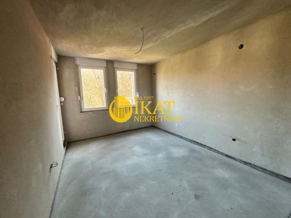 Stan na prodaju u Beogradu, Mirijevo, jednoiposoban, 4034m2, cena 91818 evra