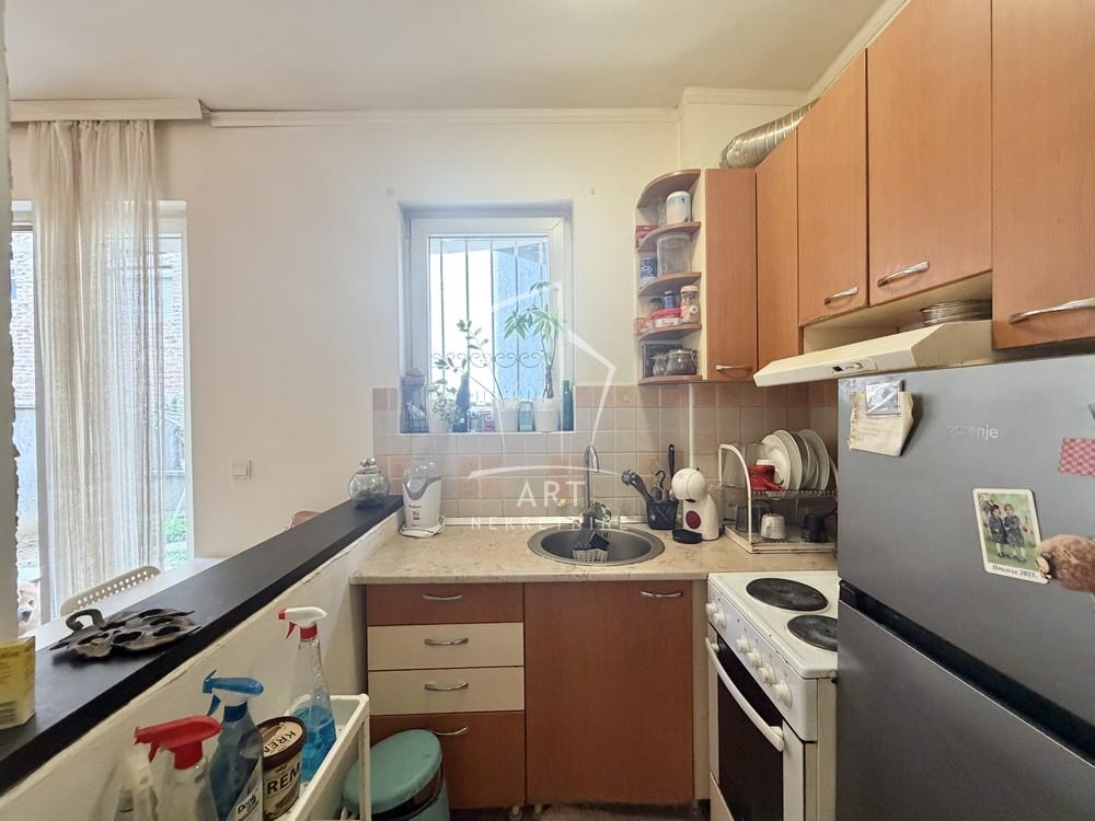 Stan na prodaju u Beogradu, Zvezdara, dvosoban, 69m2, cena 115000 evra