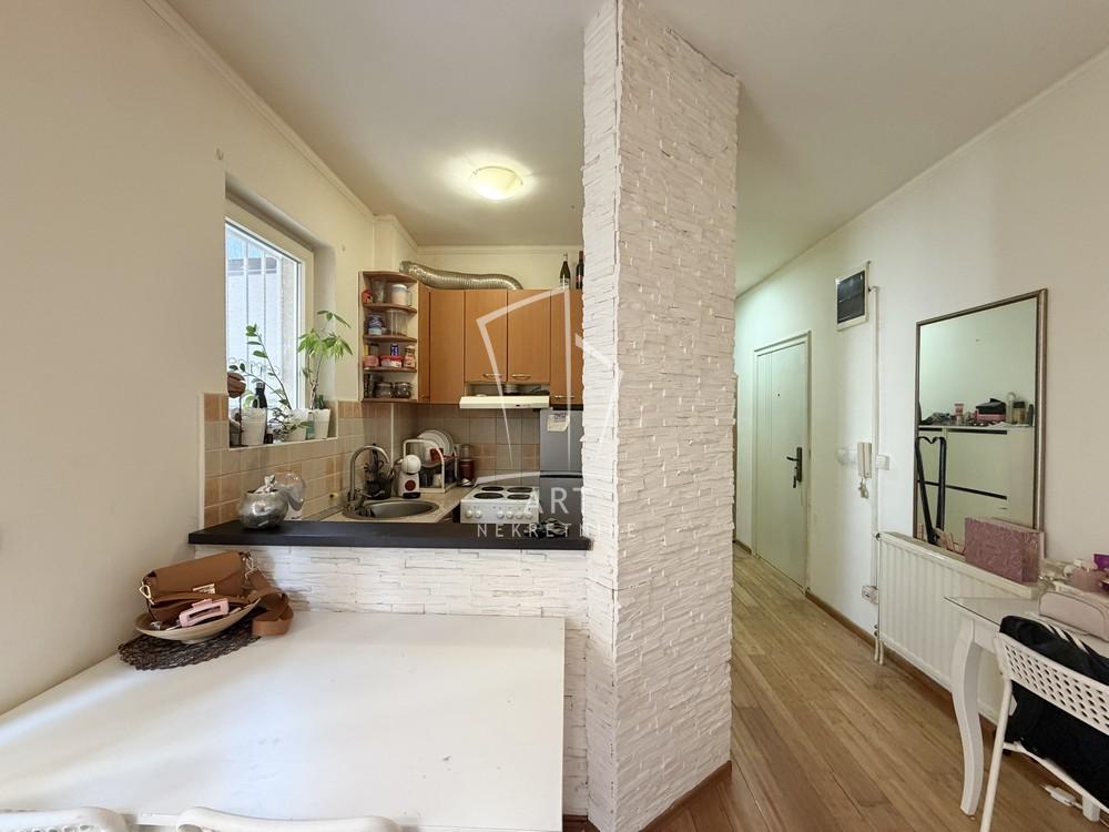 Stan na prodaju u Beogradu, Zvezdara, dvosoban, 69m2, cena 115000 evra