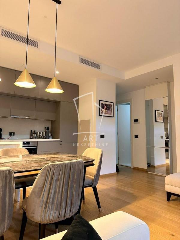 Stan na prodaju u Beogradu, Stari grad, dvosoban, 59m2, cena 327000 evra