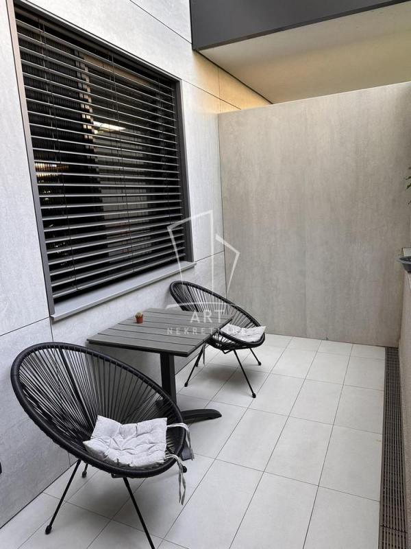 Stan na prodaju u Beogradu, Stari grad, dvosoban, 59m2, cena 327000 evra