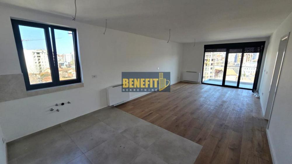 Stan na prodaju u Beogradu, Voždovac, troiposoban, 84m2, cena 256000 evra