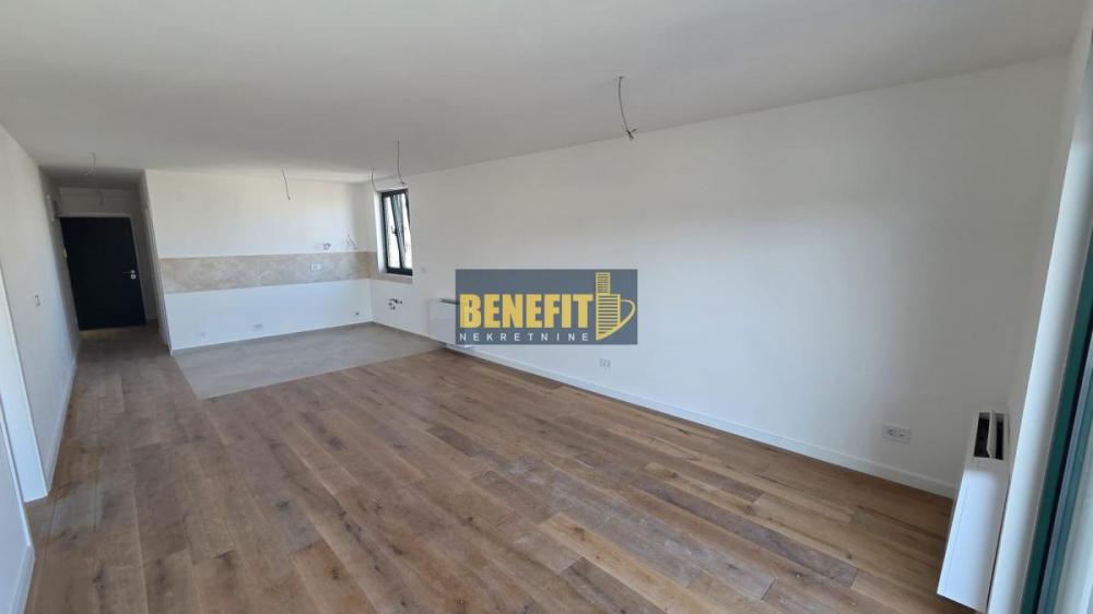 Stan na prodaju u Beogradu, Voždovac, troiposoban, 84m2, cena 256000 evra