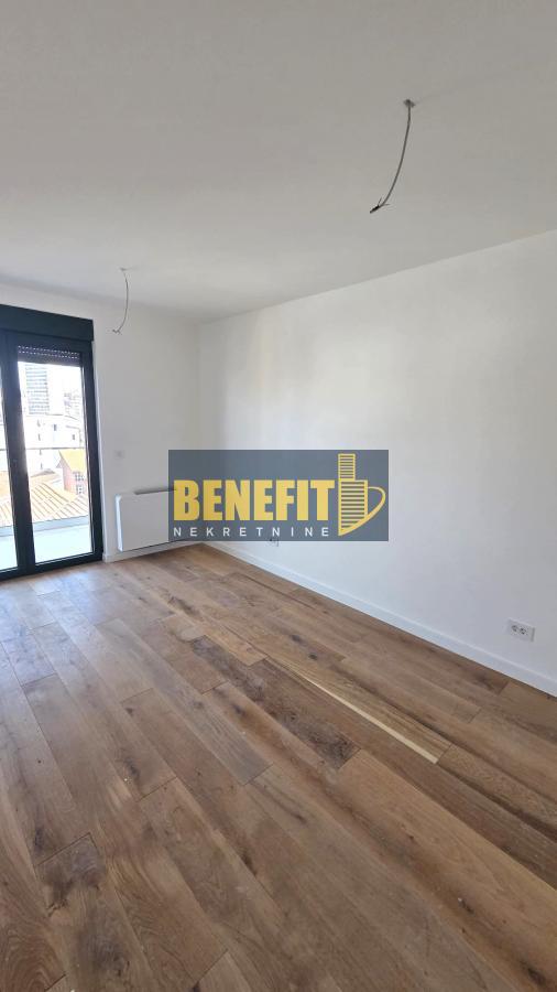 Stan na prodaju u Beogradu, Voždovac, troiposoban, 84m2, cena 256000 evra