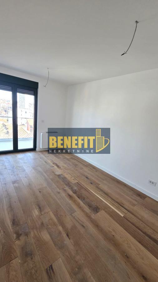 Stan na prodaju u Beogradu, Voždovac, troiposoban, 84m2, cena 256000 evra