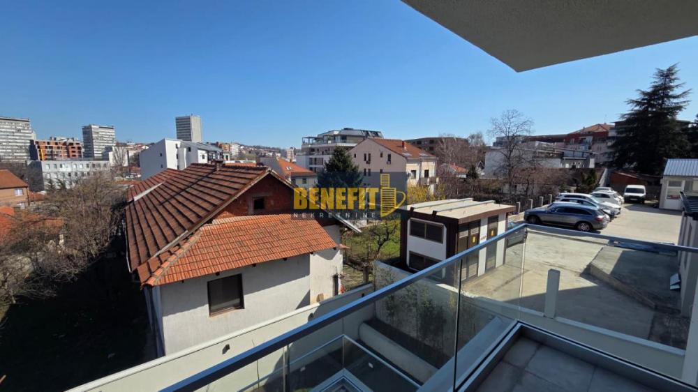 Stan na prodaju u Beogradu, Autokomanda, cetvorosoban, 94m2, cena 286700 evra