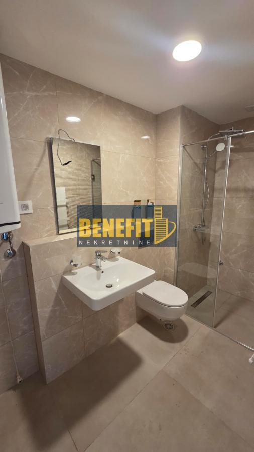 Stan na prodaju u Beogradu, Autokomanda, cetvorosoban, 94m2, cena 286700 evra