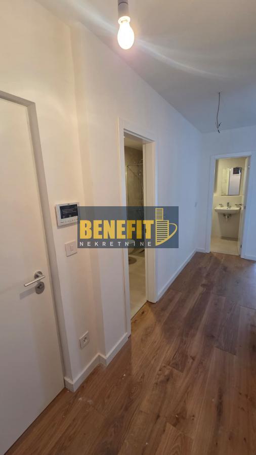 Stan na prodaju u Beogradu, Autokomanda, cetvorosoban, 94m2, cena 286700 evra