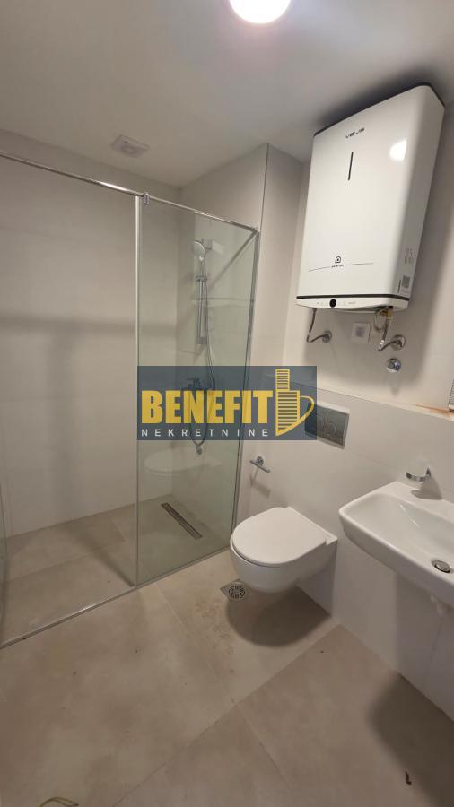 Stan na prodaju u Beogradu, Autokomanda, cetvorosoban, 94m2, cena 286700 evra