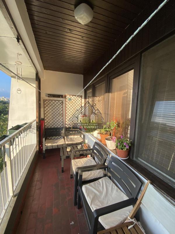 Stan na prodaju u Beogradu, Šumice, dvoiposoban, 60m2, cena 187000 evra