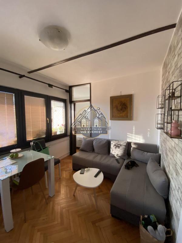 Stan na prodaju u Beogradu, Šumice, dvoiposoban, 60m2, cena 187000 evra