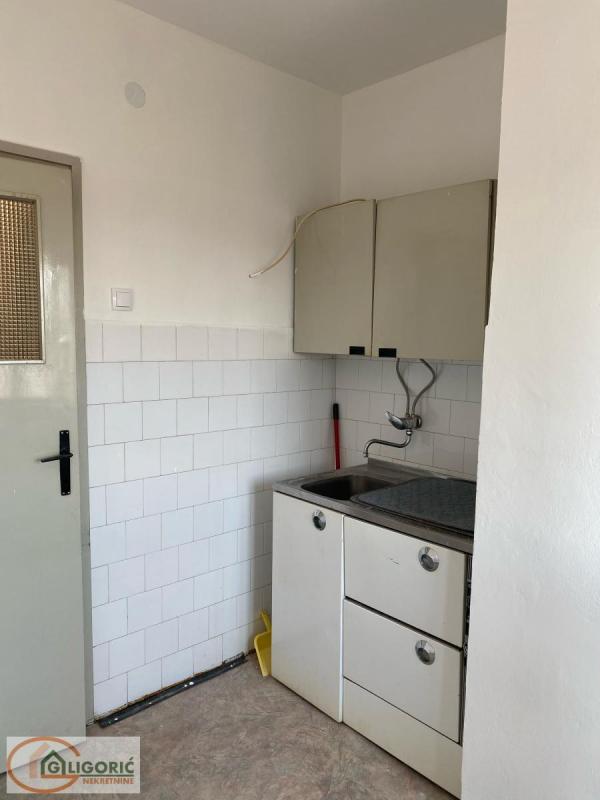 Stan na prodaju u Beogradu, Botanička bašta, dvoiposoban, 57m2, cena 250000 evra