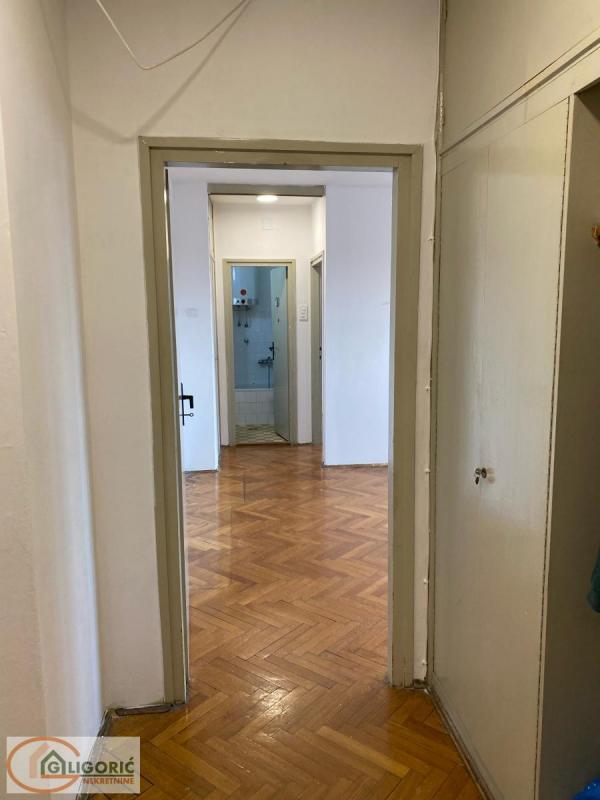 Stan na prodaju u Beogradu, Botanička bašta, dvoiposoban, 57m2, cena 250000 evra