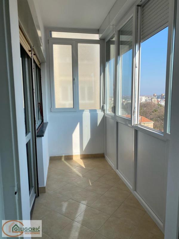 Stan na prodaju u Beogradu, Botanička bašta, dvoiposoban, 57m2, cena 250000 evra