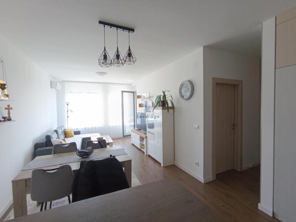 Stan na prodaju u Beogradu, jednoiposoban, 44m2, cena 80000 evra