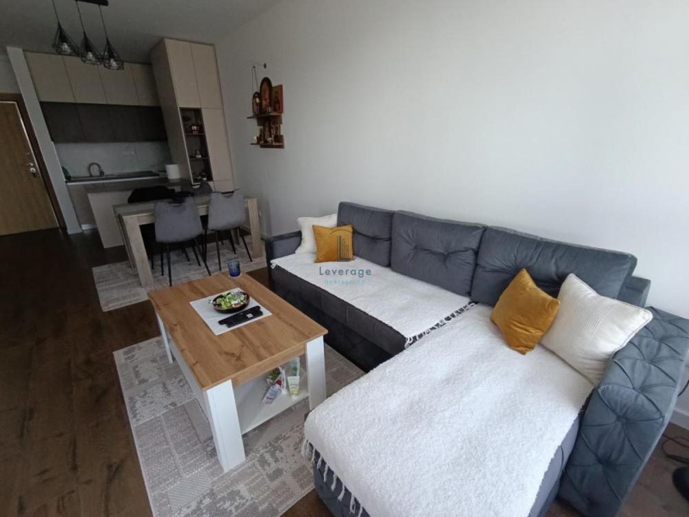 Stan na prodaju u Beogradu, jednoiposoban, 44m2, cena 80000 evra