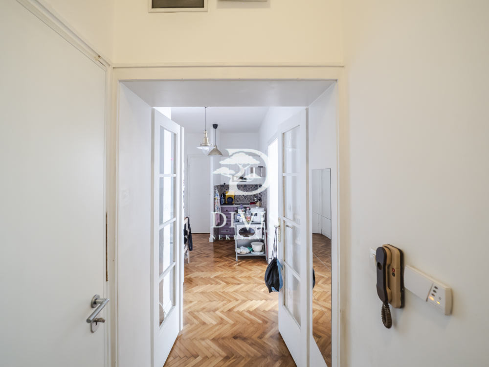 Stan na prodaju u Beogradu, Obilićev venac, trosoban, 72m2, cena 370000 evra