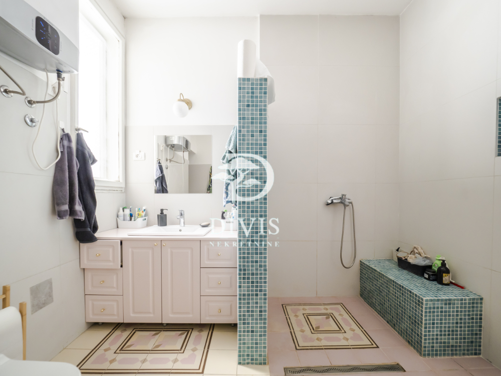 Stan na prodaju u Beogradu, Obilićev venac, trosoban, 72m2, cena 370000 evra