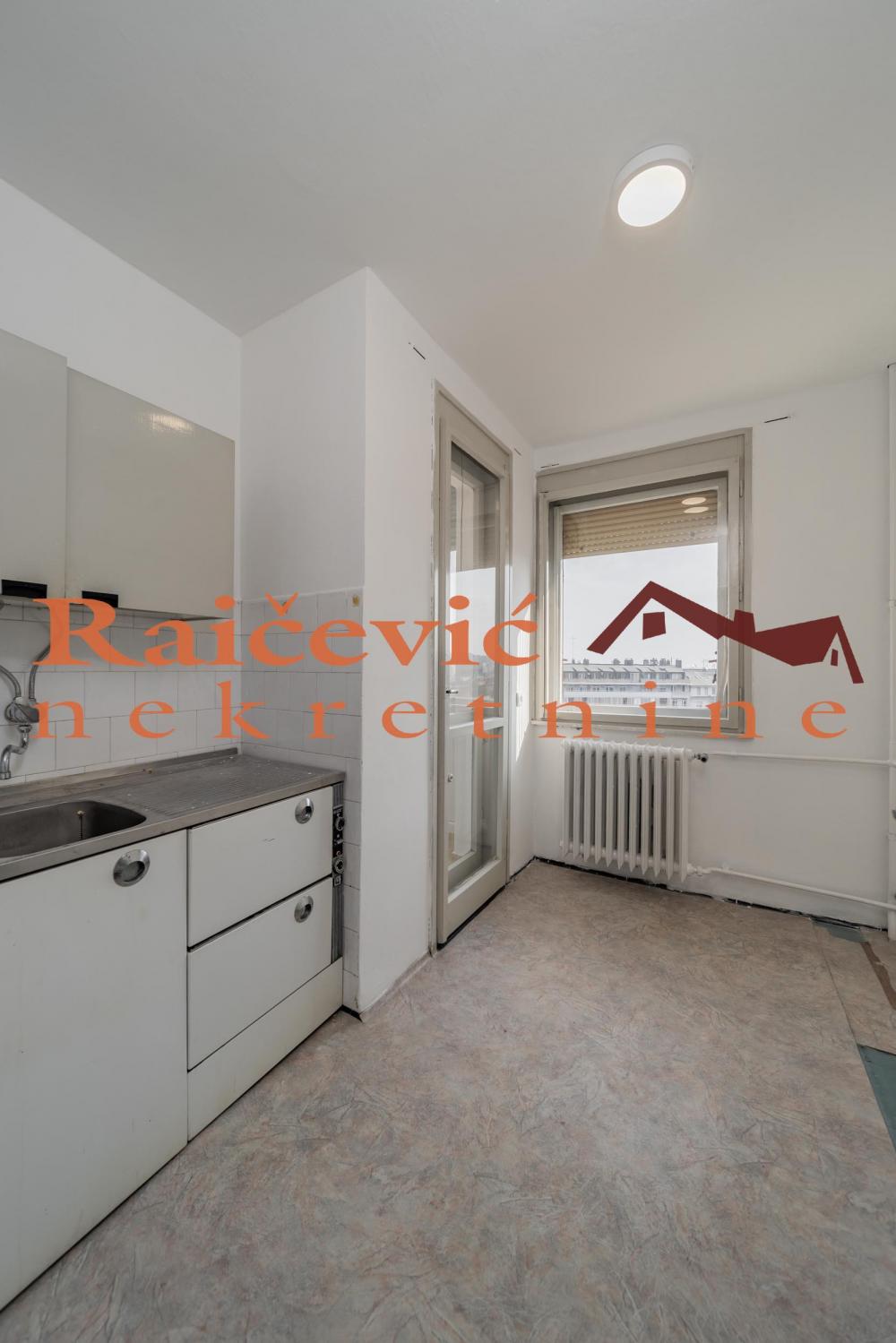 Stan na prodaju u Beogradu, Botanička bašta, dvoiposoban, 57m2, cena 250000 evra