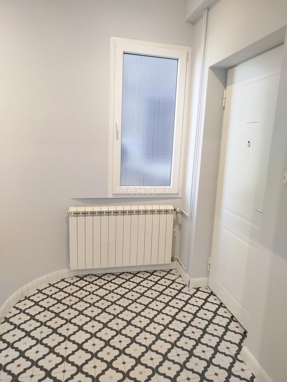 Stan na prodaju u Beogradu, Stari grad, dvoiposoban, 72m2, cena 310000 evra