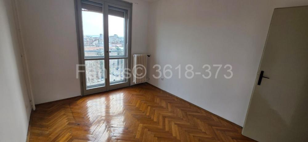 Stan na prodaju u Beogradu, Botanička bašta, dvoiposoban, 57m2, cena 250000 evra