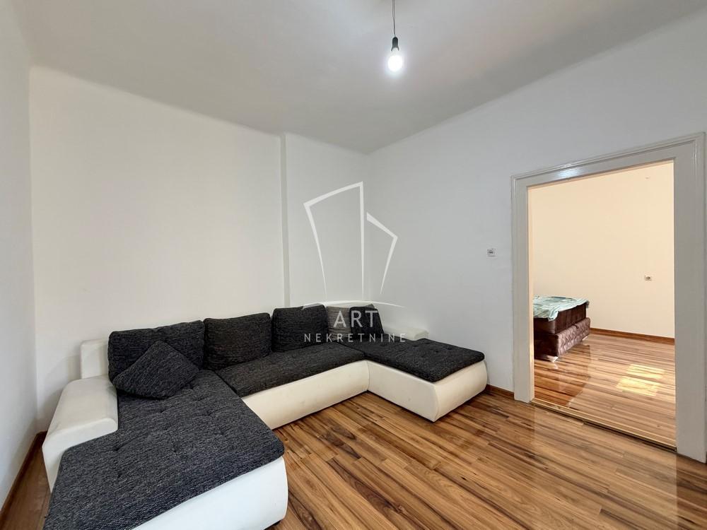 Stan na prodaju u Beogradu, Vračar, dvosoban, 68m2, cena 195000 evra